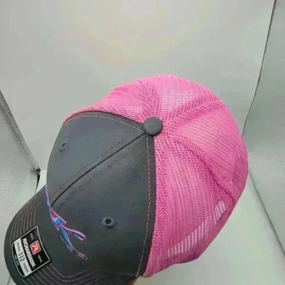 Brand New Richarddon 112 Embroidered SnK Trucking Women's Hat Gray Pink - Picture 4 of 10
